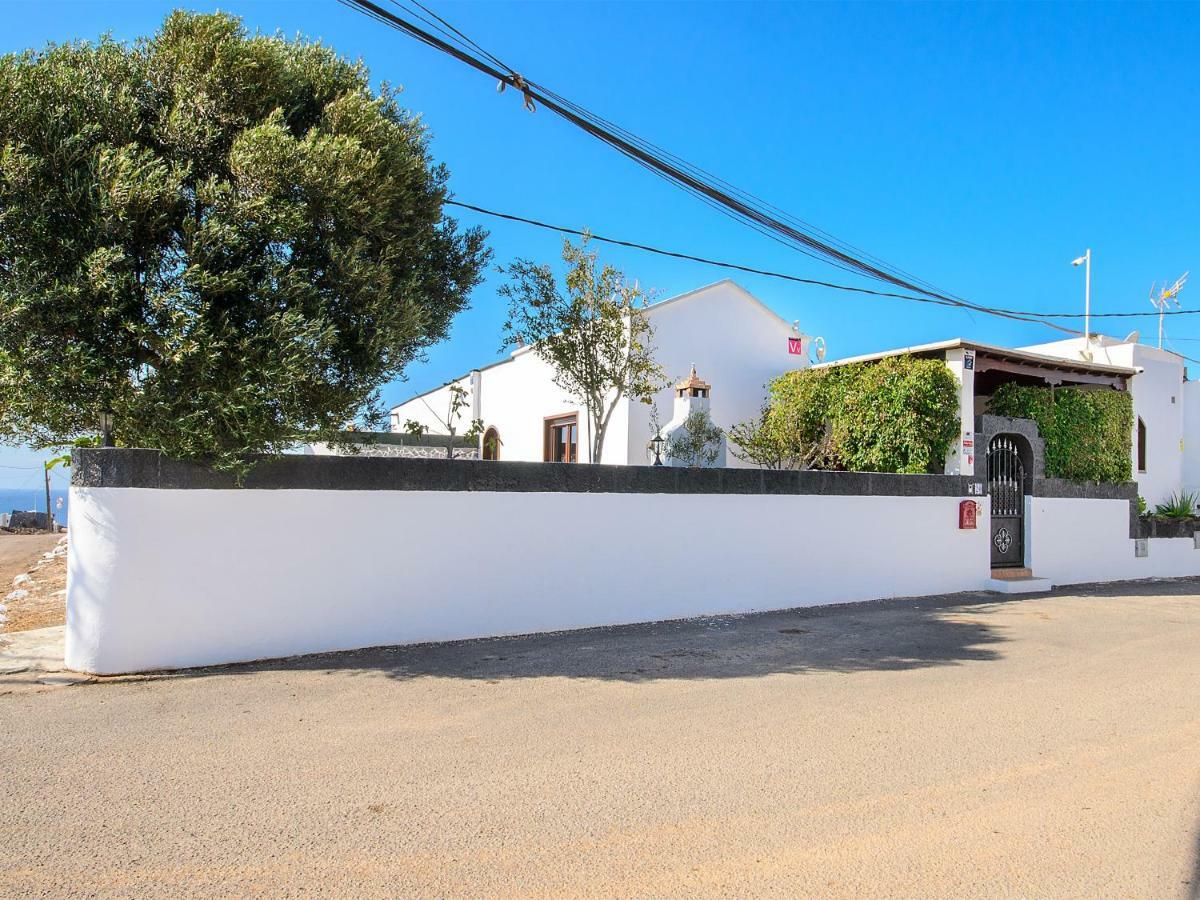 Hearth Away From House. Breia Villa Puerto del Carmen  Exterior photo
